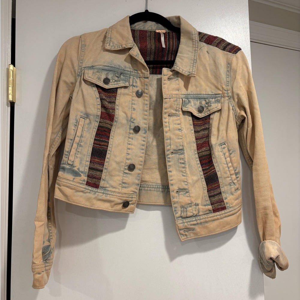 Stylish Tan Denim Jacket with Red Accents